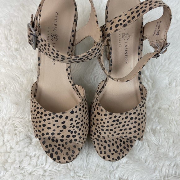 Chinese Laundry Cheetah Print Platform Sandal 10 NWOB - Picture 2 of 10